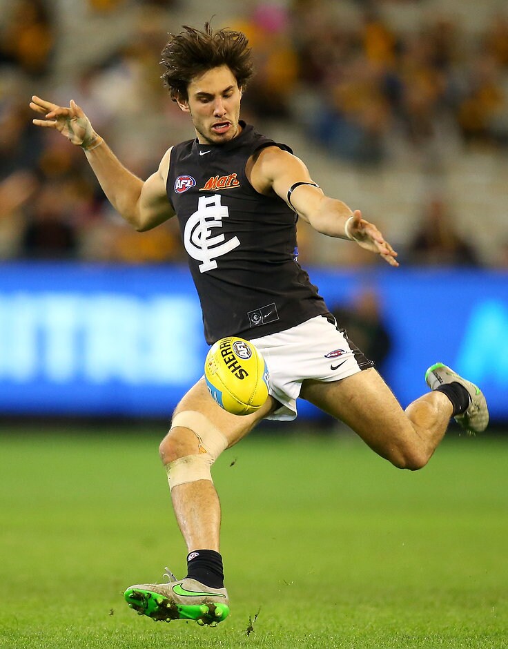 AFL 2015 Rd 23 - Hawthorn v Carlton MELBOURNE, AUSTRALIA - SEPTEMBER 5: Troy Menzel of the Blues kicks during the 2015 AFL round 23 match between the Hawthorn Hawks and the Carlton Blues at the Melbourne Cricket Ground, Melbourne, Australia on September 5, 2015. (Photo by Justine Walker/AFL Media)